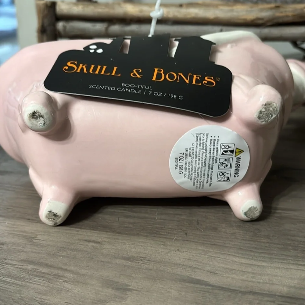 NEW Skull & Bones Skeleton in a Pink Bathtub Summerween Halloween Candle